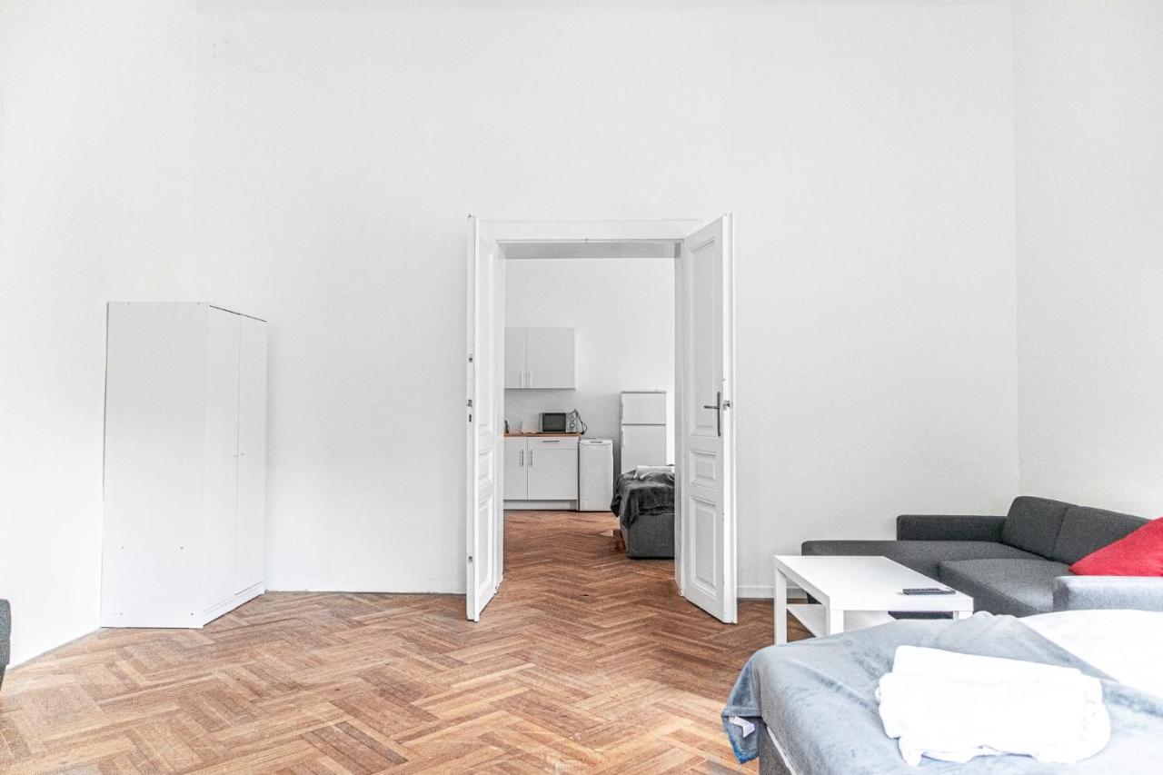 Classy 2br Apt. W/ Exclusive Location Near Akh * Wien